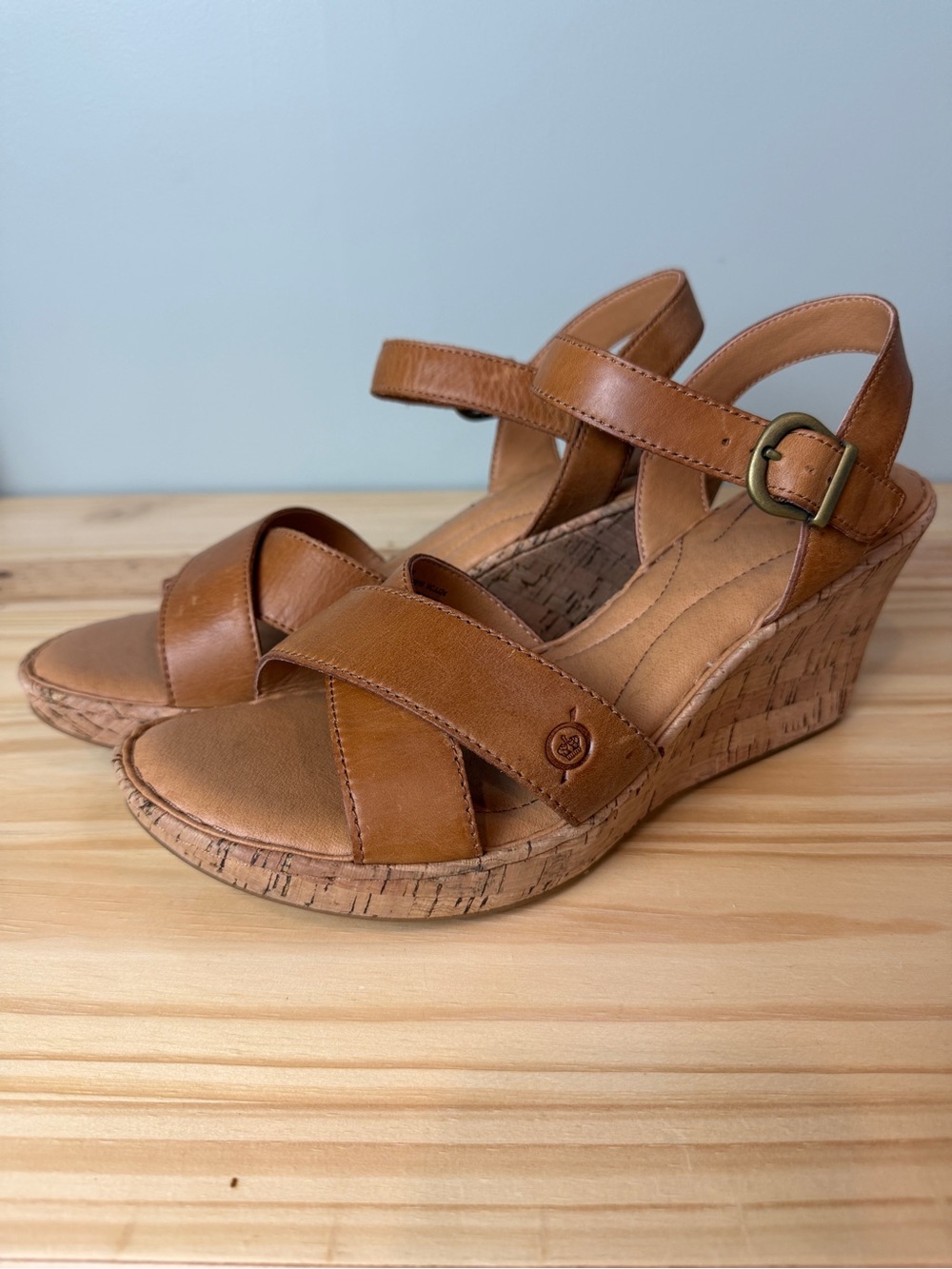Børn Alaina platform wedge sandals tan  leather straps w/ cork wedge size 10